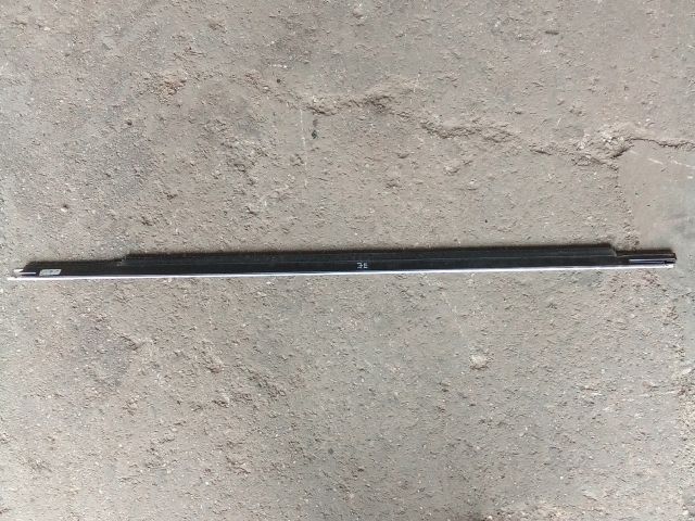 bontott VW TIGUAN Jobb első Vízlehúzó Gumicsík