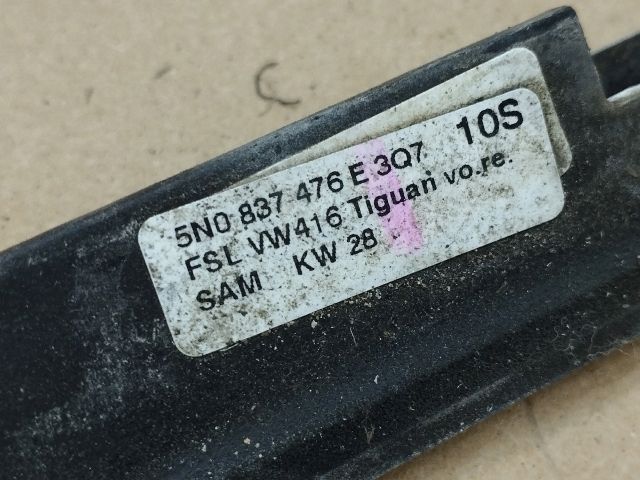 bontott VW TIGUAN Jobb első Vízlehúzó Gumicsík