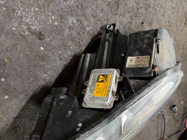 bontott VW TIGUAN Jobb Fényszóró