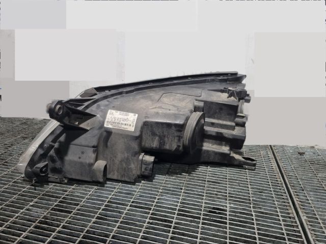 bontott VW TIGUAN Jobb Fényszóró