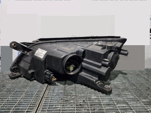 bontott VW TIGUAN Jobb Fényszóró