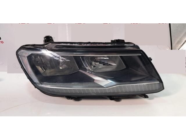 bontott VW TIGUAN Jobb Fényszóró