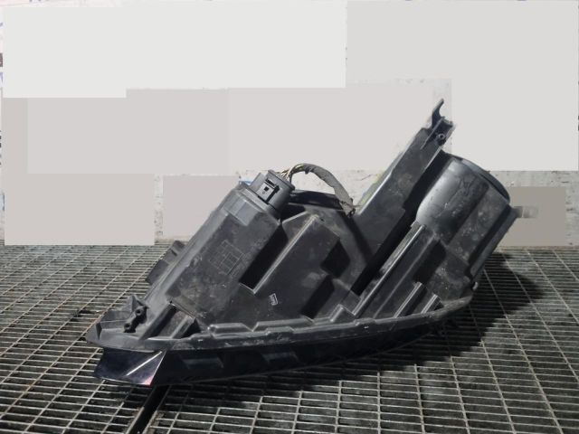 bontott VW TIGUAN Jobb Fényszóró