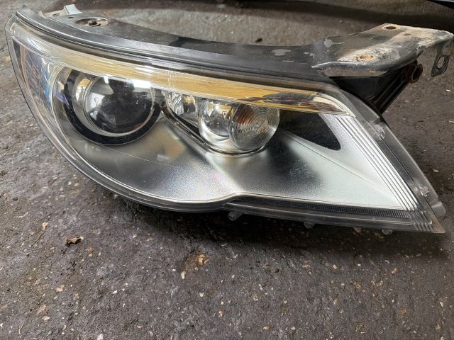 bontott VW TIGUAN Jobb Fényszóró
