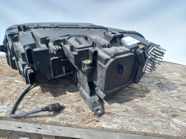 bontott VW TIGUAN Jobb Fényszóró