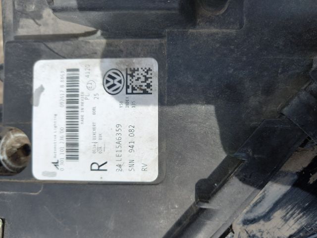 bontott VW TIGUAN Jobb Fényszóró