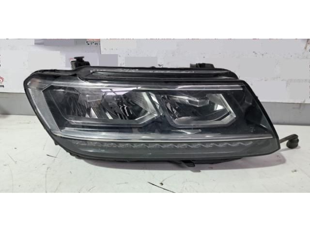 bontott VW TIGUAN Jobb Fényszóró