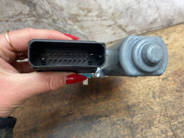 bontott VW TIGUAN Jobb hátsó Ablakemelő Motor