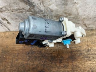 bontott VW TIGUAN Jobb hátsó Ablakemelő Motor