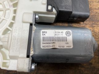 bontott VW TIGUAN Jobb hátsó Ablakemelő Motor