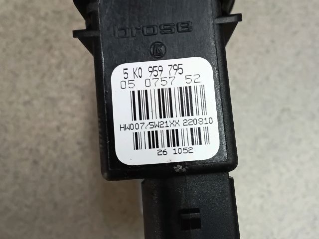 bontott VW TIGUAN Jobb hátsó Ablakemelő Motor