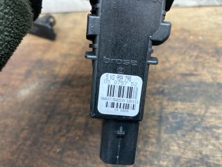 bontott VW TIGUAN Jobb hátsó Ablakemelő Motor