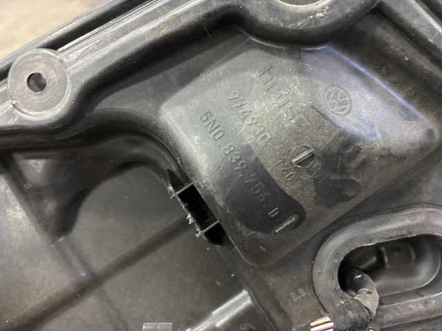 bontott VW TIGUAN Jobb hátsó Ablakemelő Szerkezet (Elektromos)