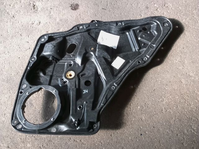 bontott VW TIGUAN Jobb hátsó Ablakemelő Szerkezet (Elektromos)