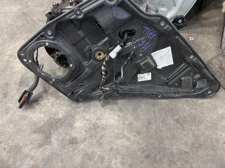 bontott VW TIGUAN Jobb hátsó Ablakemelő Szerkezet (Elektromos)