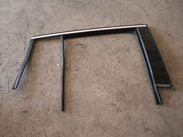 bontott VW TIGUAN Jobb hátsó Ablakvezető Gumi