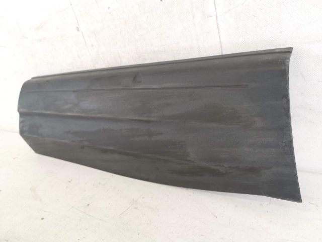 bontott VW TIGUAN Jobb hátsó Ajtó Díszléc