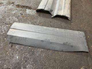 bontott VW TIGUAN Jobb hátsó Ajtó Díszléc