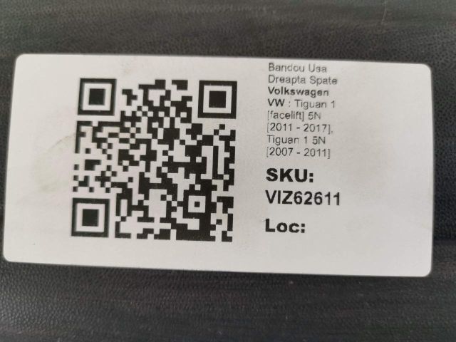 bontott VW TIGUAN Jobb hátsó Ajtó Díszléc