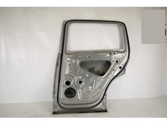 bontott VW TIGUAN Jobb hátsó Ajtó (Részeivel)