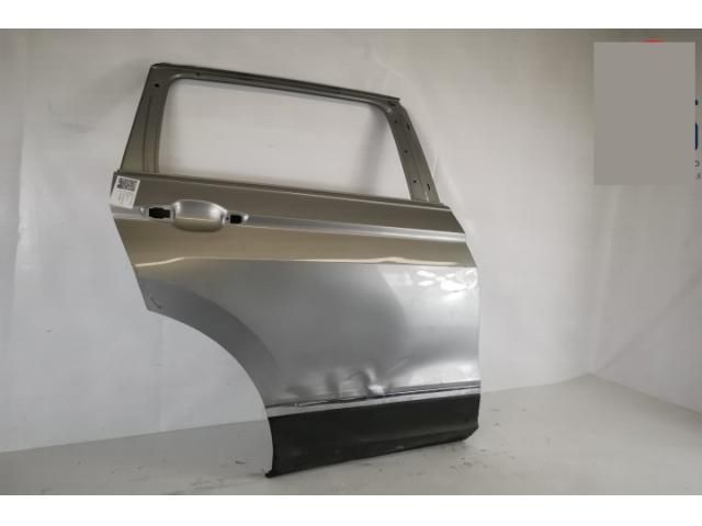 bontott VW TIGUAN Jobb hátsó Ajtó (Részeivel)