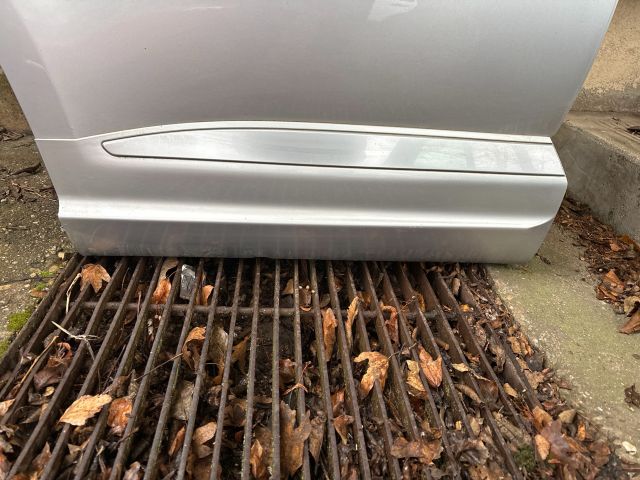 bontott VW TIGUAN Jobb hátsó Ajtó (Részeivel)