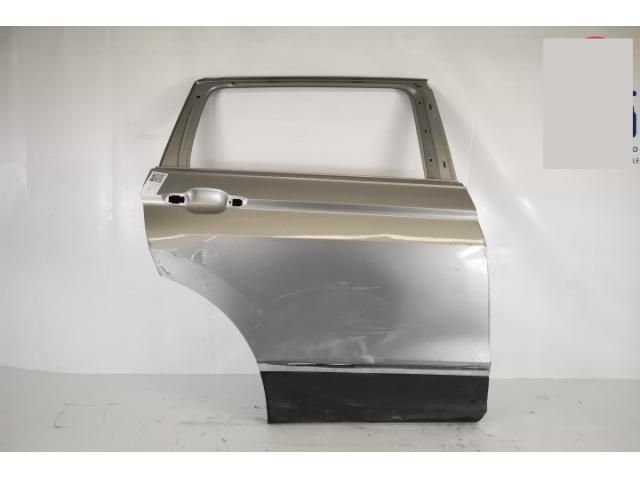 bontott VW TIGUAN Jobb hátsó Ajtó (Részeivel)