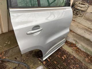 bontott VW TIGUAN Jobb hátsó Ajtó (Részeivel)