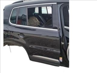 bontott VW TIGUAN Jobb hátsó Ajtó (Üres lemez)