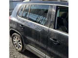 bontott VW TIGUAN Jobb hátsó Ajtó (Üres lemez)