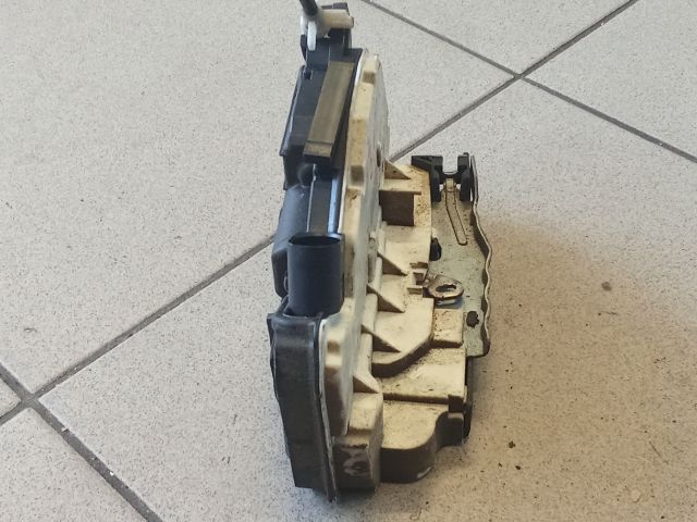 bontott VW TIGUAN Jobb hátsó Ajtózár