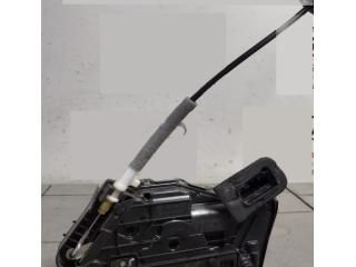 bontott VW TIGUAN Jobb hátsó Ajtózár