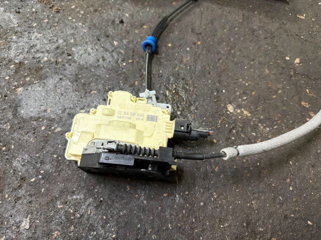 bontott VW TIGUAN Jobb hátsó Ajtózár