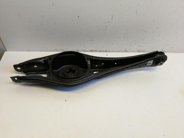 bontott VW TIGUAN Jobb hátsó Alsó Hátsó Lengőkar