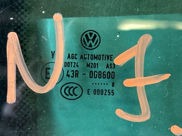 bontott VW TIGUAN Jobb hátsó Fixüveg (Ajtóban)