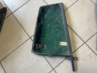 bontott VW TIGUAN Jobb hátsó Fixüveg (Ajtóban)