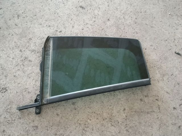 bontott VW TIGUAN Jobb hátsó Fixüveg (Ajtóban)