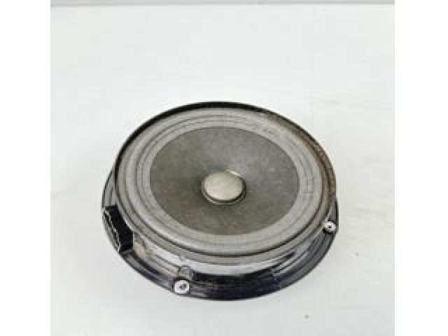 bontott VW TIGUAN Jobb hátsó Hangszóró