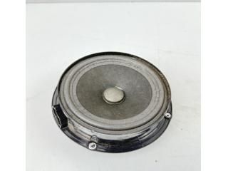 bontott VW TIGUAN Jobb hátsó Hangszóró