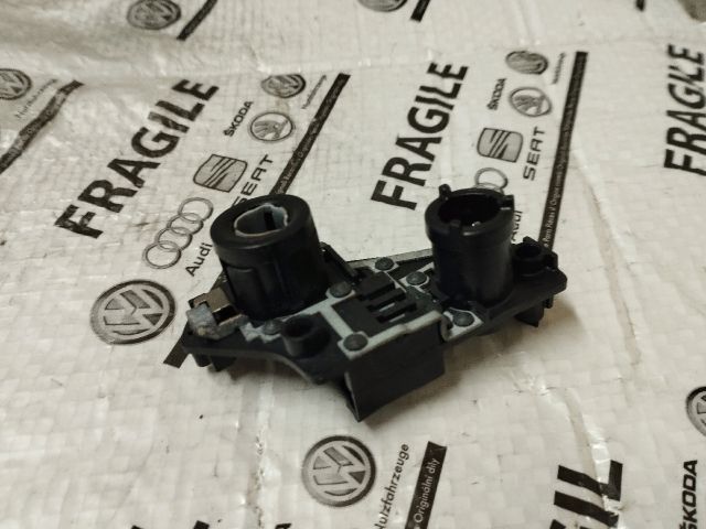 bontott VW TIGUAN Jobb Hátsó Lámpa Foglalat