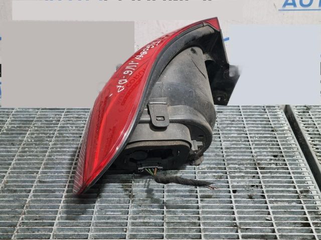 bontott VW TIGUAN Jobb Hátsó Lámpa