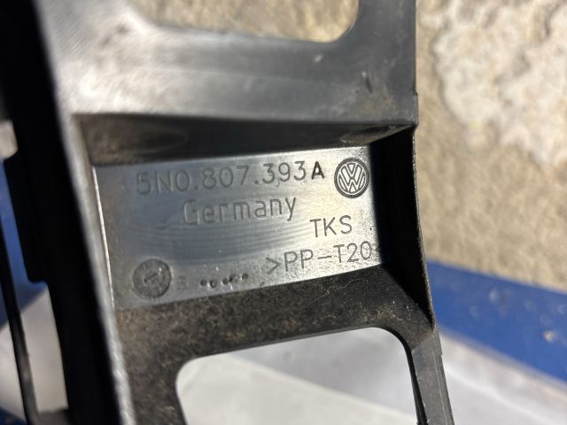 bontott VW TIGUAN Jobb hátsó Oldal Lökhárító Tartó (Műanyag)