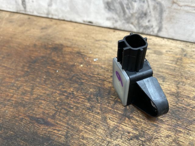 bontott VW TIGUAN Jobb hátsó Oldal Ütközés Érzékelő