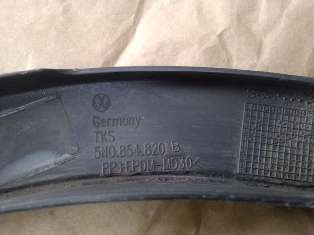 bontott VW TIGUAN Jobb hátsó Sárvédő Díszléc