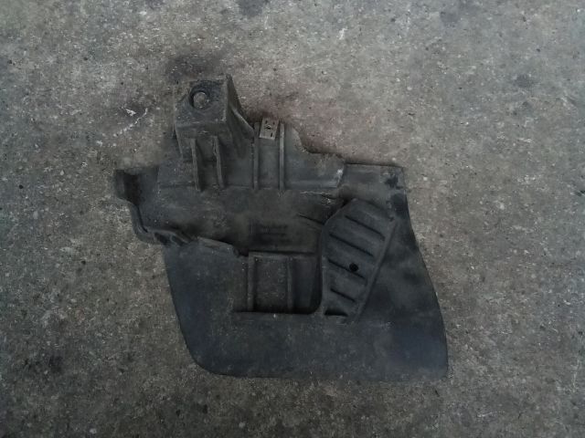 bontott VW TIGUAN Jobb hátsó Sárvédő Gumi