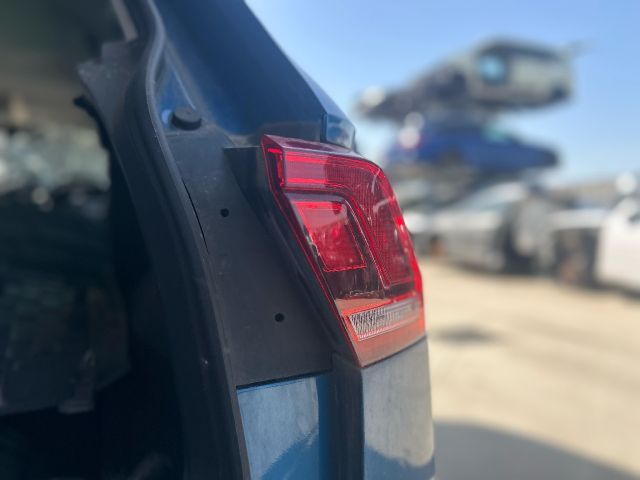 bontott VW TIGUAN Jobb Külső Hátsó Lámpa