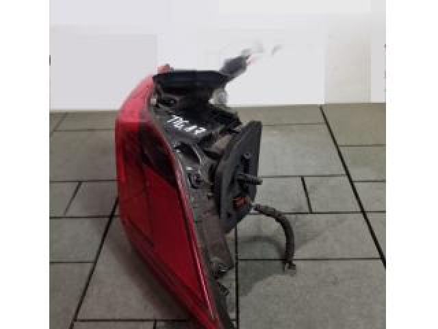 bontott VW TIGUAN Jobb Külső Hátsó Lámpa