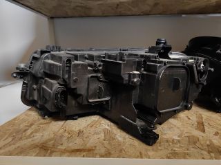 bontott VW TIGUAN Jobb Ledes Fényszóró