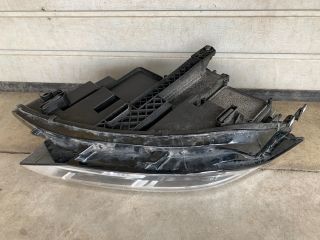 bontott VW TIGUAN Jobb Ledes Fényszóró