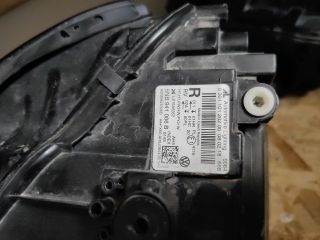 bontott VW TIGUAN Jobb Ledes Fényszóró